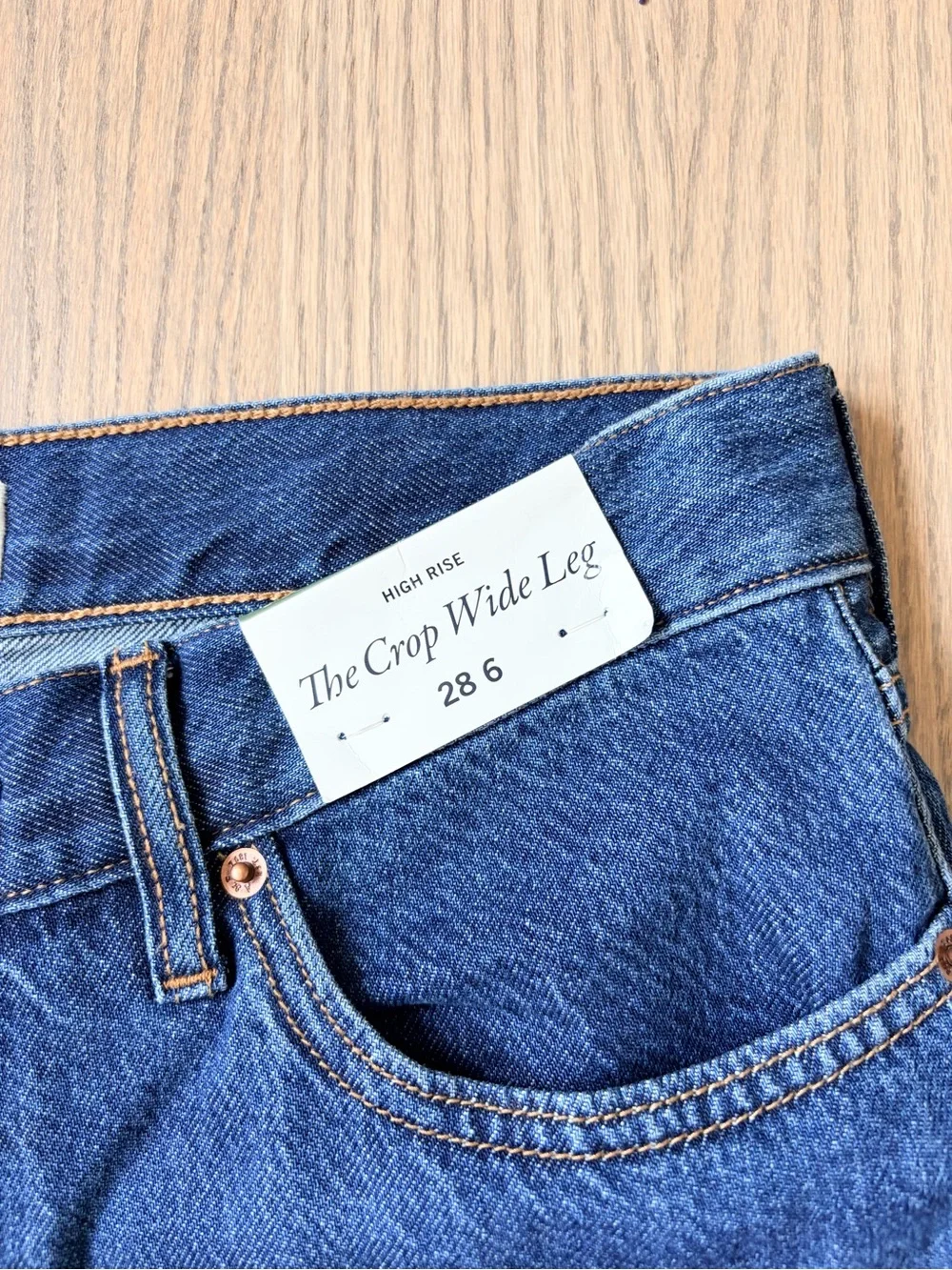 NWT Abercrombie & Fitch Cropped Wide Leg High Rise Jeans 90s Inspired Clean Girl
